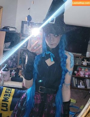 QueenTofu photo #0421