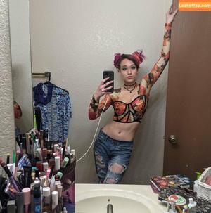 QueenTofu photo #0434