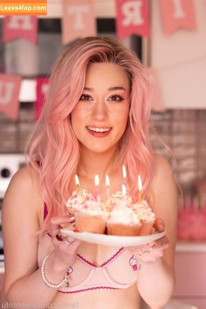 QueenTofu photo #0492