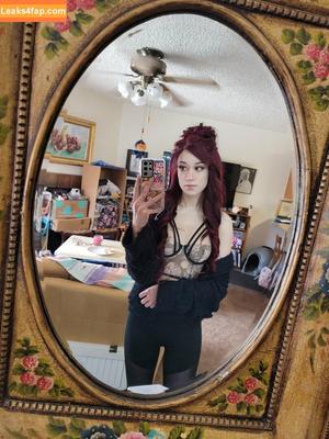 QueenTofu photo #0526