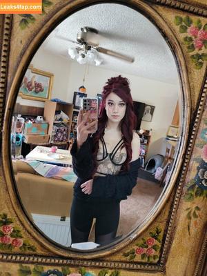 QueenTofu photo #0527