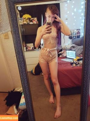 QueenTofu photo #0584