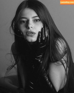 Raducu Mihaela photo #0007