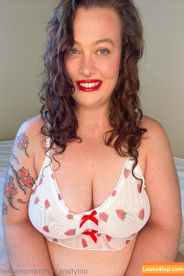 ramonaaxel / ramonaax_ leaked photo photo #0029
