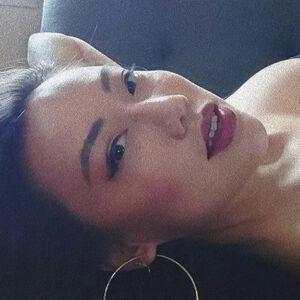 Ravenna Tran фото #0005