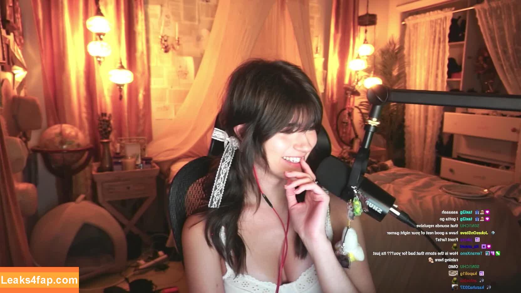 rawrreexd /  leaked photo photo #0008