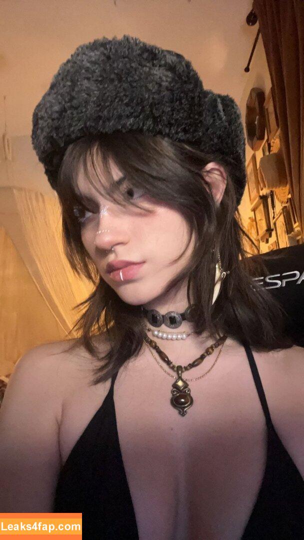 rawrreexd /  leaked photo photo #0012