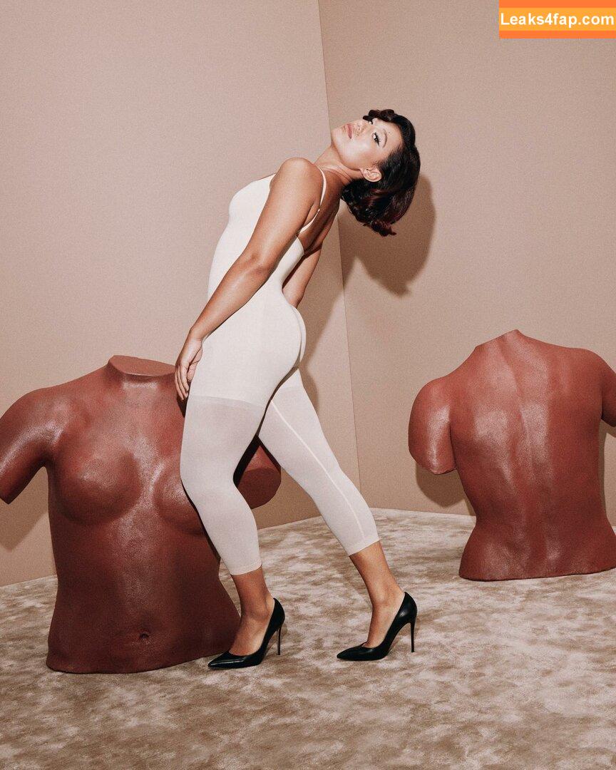 Raye / photoshoot / rayeroze leaked photo photo #0056
