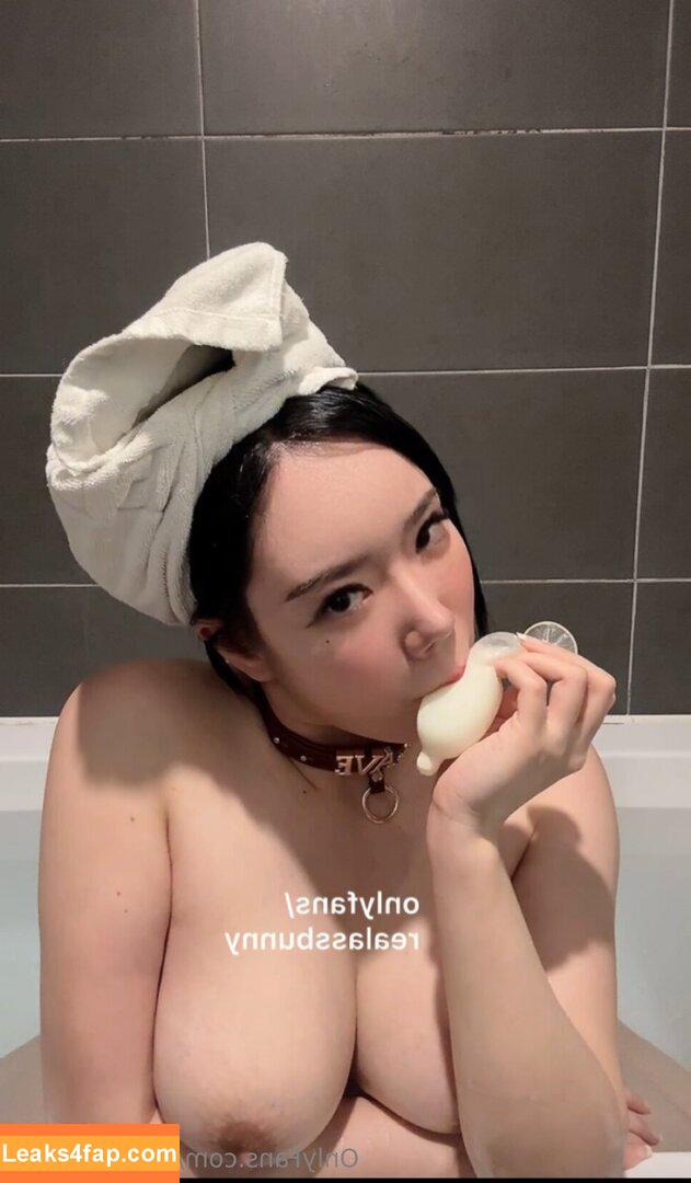 Realassbunny leaked photo photo #0156