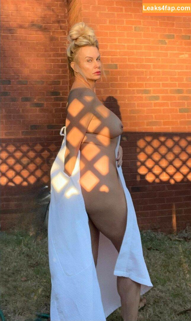 rebeccalynne_d / devilshal0 leaked photo photo #0014