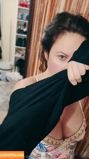 rebeccava photo #0039