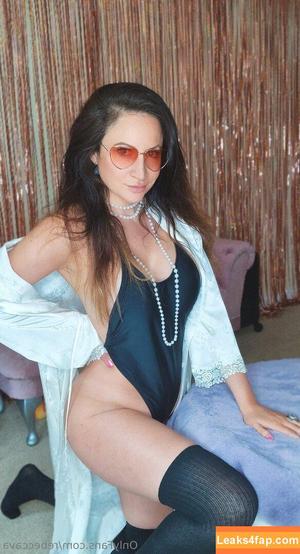 rebeccava photo #0081