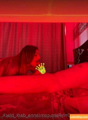 red_mila photo #0082