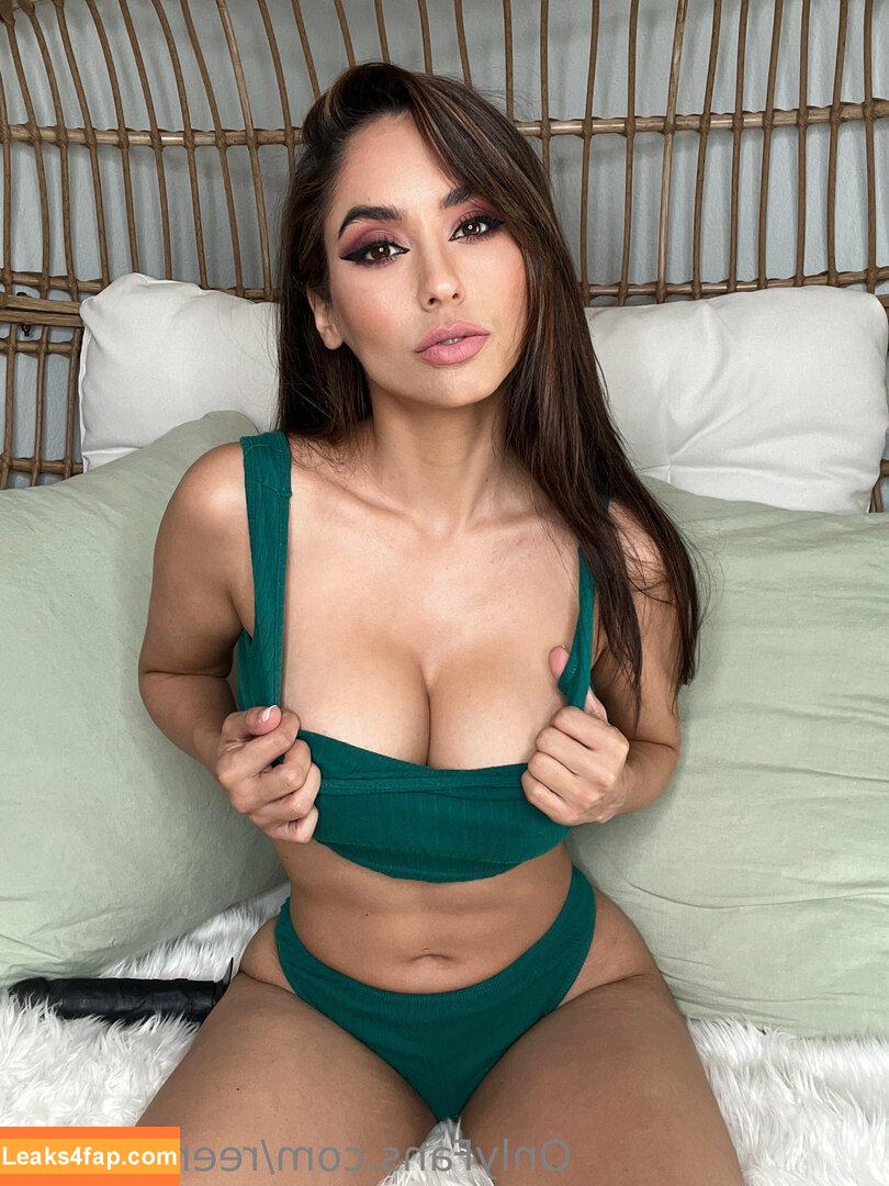 reenaskyfree / reena.sky leaked photo photo #0047