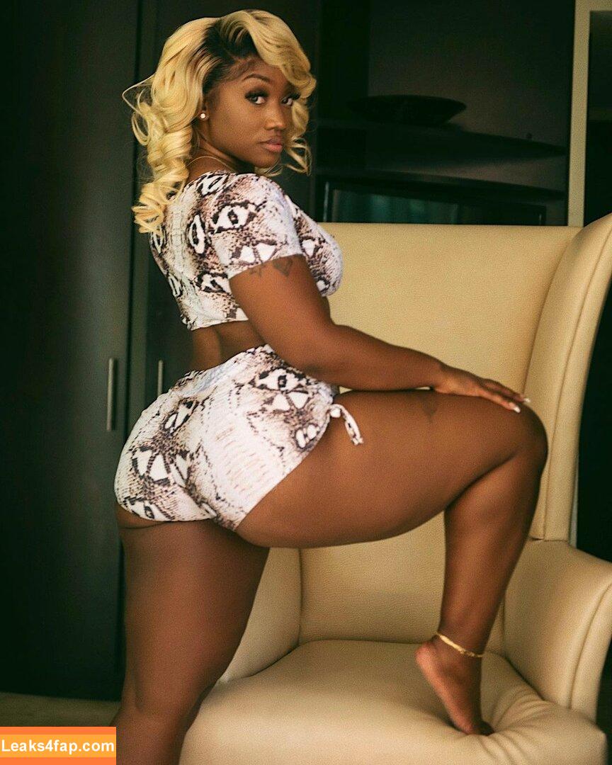 ReganKay / regankay_llc_ leaked photo photo #0027