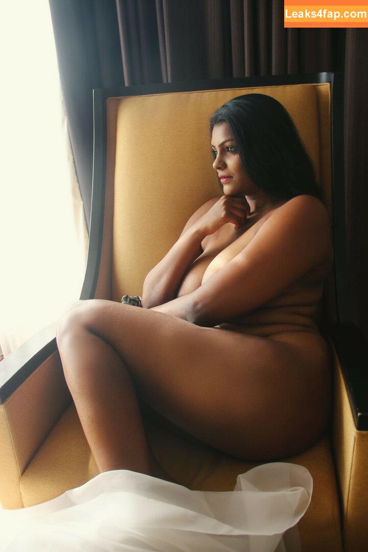 Regina Thoolasha / regina_unite / thoolasha leaked photo photo #0019