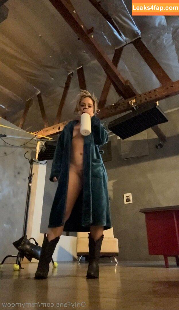 Remy Lacroix / RemyLaCroixxxxx / Remymeow / therealremylacroix leaked photo photo #0623