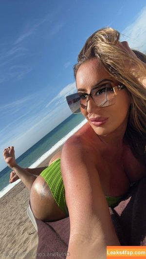richelleryan photo #0057