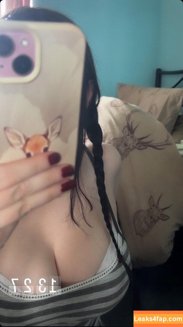 Robyn free leaks