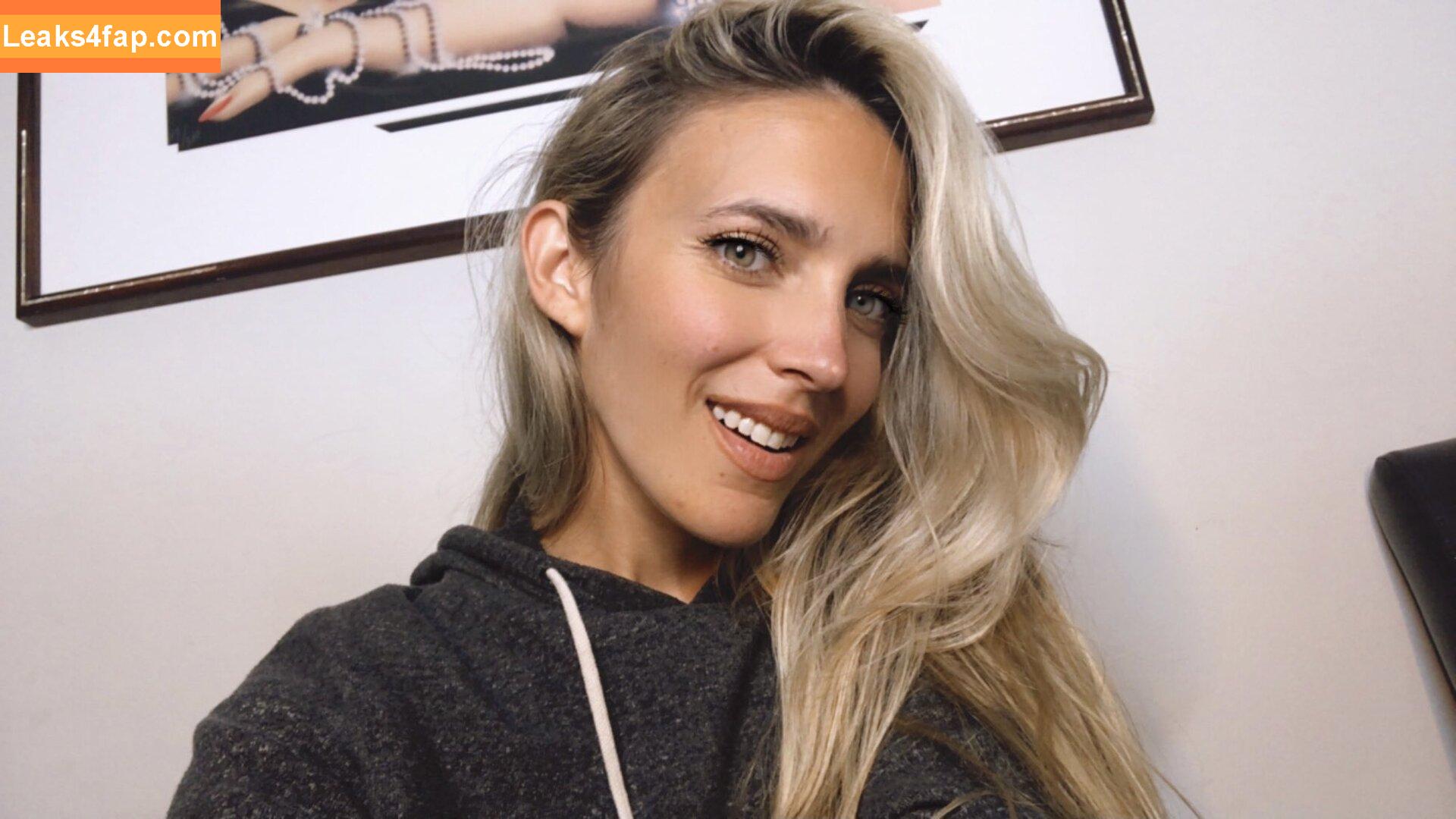 Roxy Striar / roxystriar leaked photo photo #0152