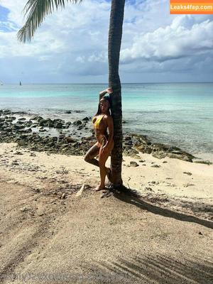 roxystylezz photo #0076