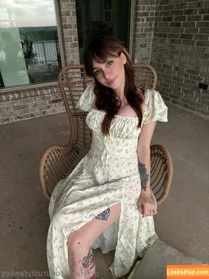 Rusty Fawkes photo #0480