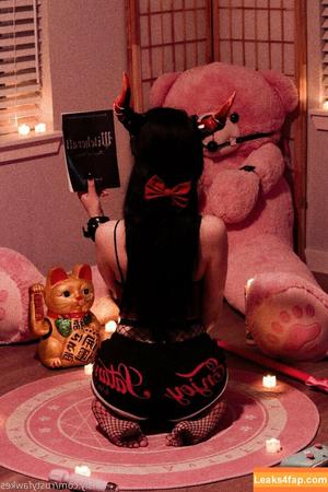 Rusty Fawkes фото #1268