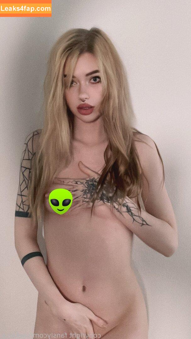 Saekki / saekkico leaked photo photo #0001