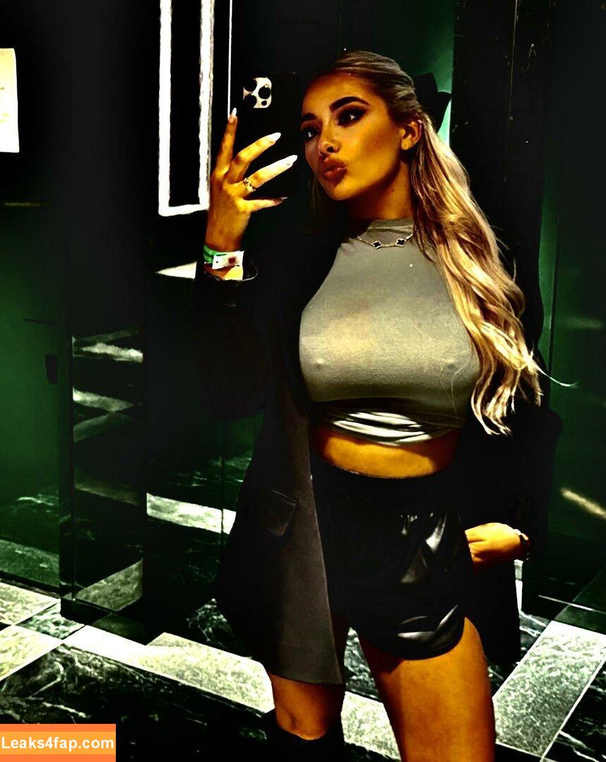 Saffron Barker / saffronbarker / thegoddesssaffron leaked photo photo #0016