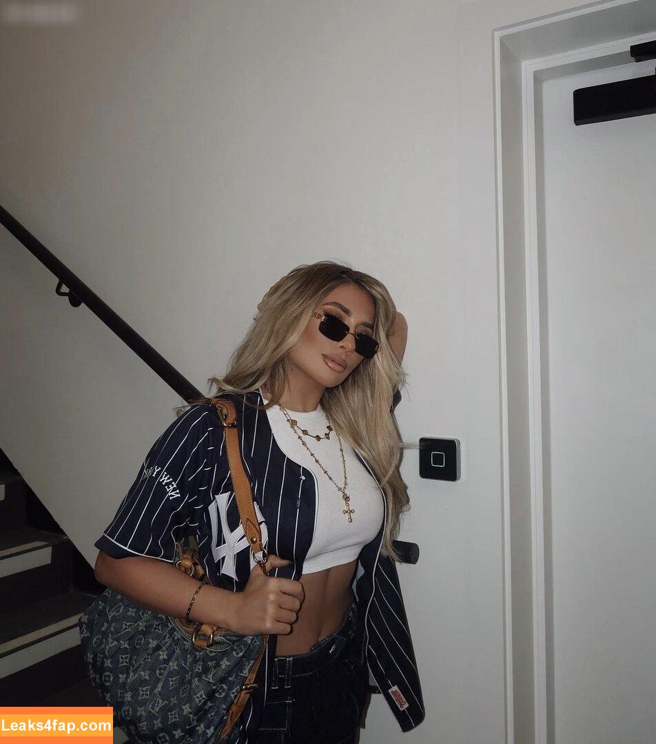 Saffron Barker / saffronbarker / thegoddesssaffron leaked photo photo #0094