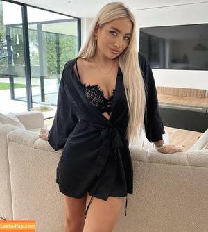 Saffron Barker photo #0013