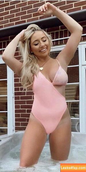Saffron Barker photo #0143