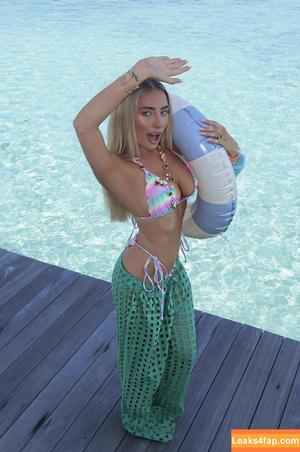 Saffron Barker photo #0162