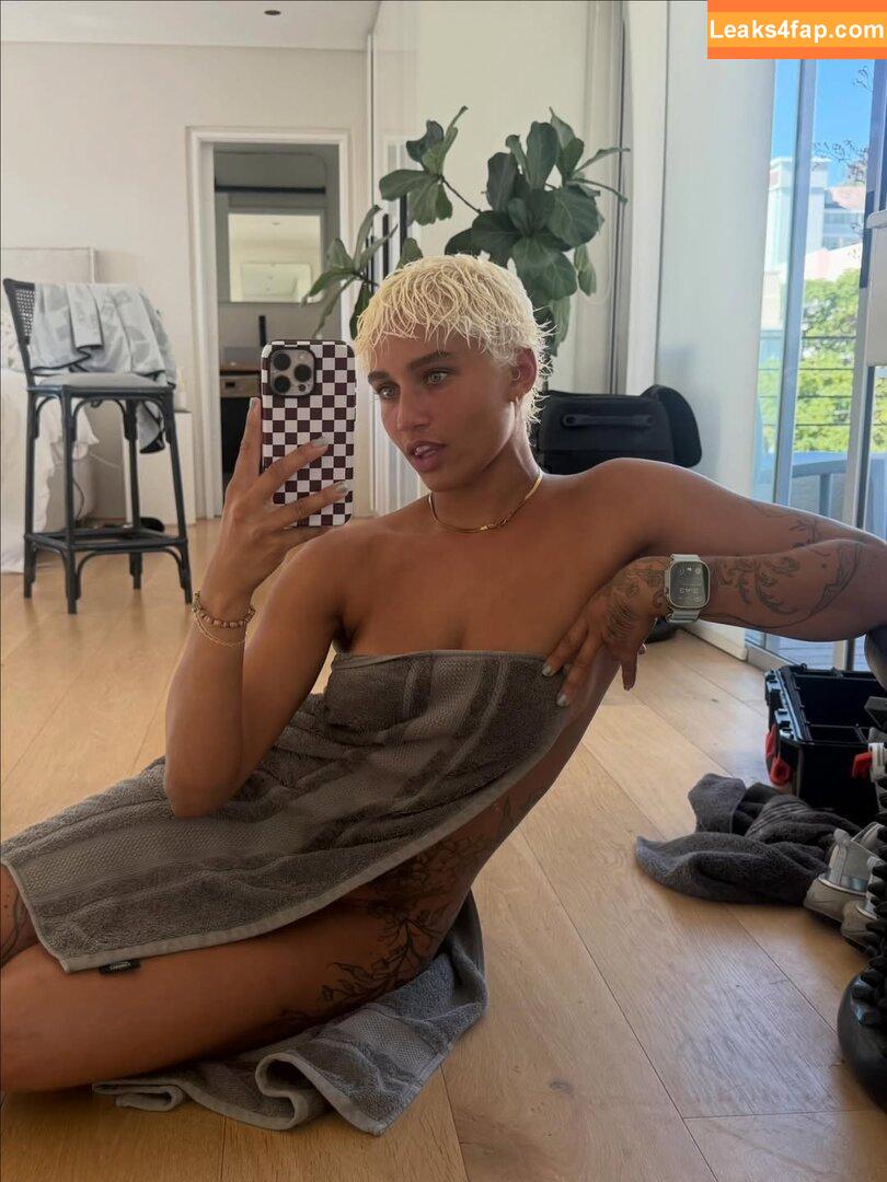 Salah Brooks / salah.brooks / serabrooks_ leaked photo photo #0236