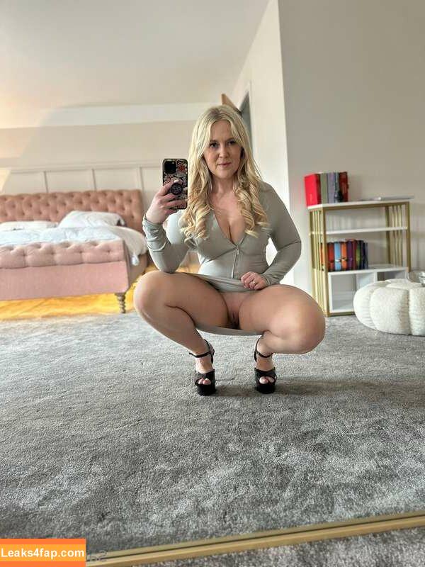 Sammy Thighs / https: / sammysquishyx / sammythighs leaked photo photo #0036