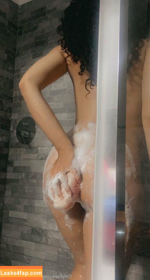 Sara Quattrociocche / saraquattrociocche слитое фото фото #0014