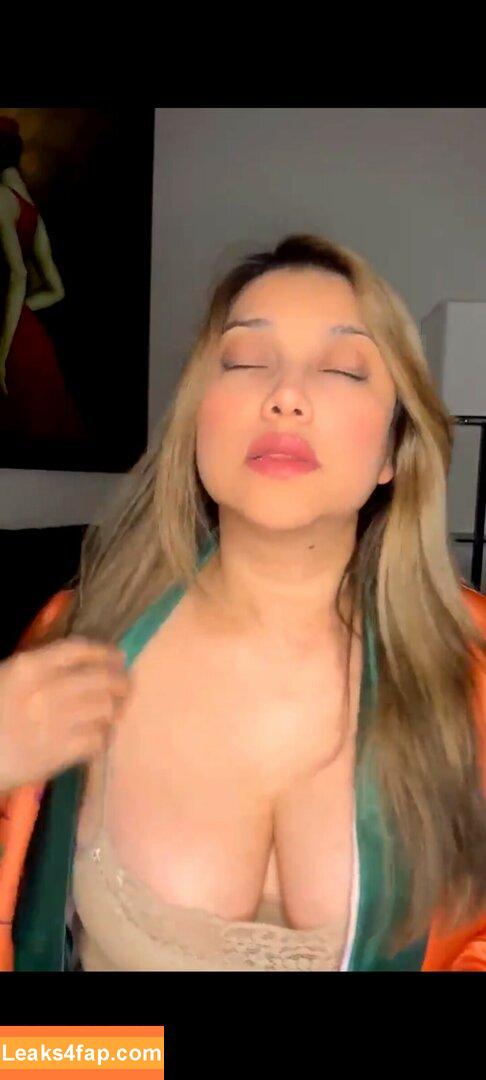 Sarah Azhari / sazarita leaked photo photo #0152