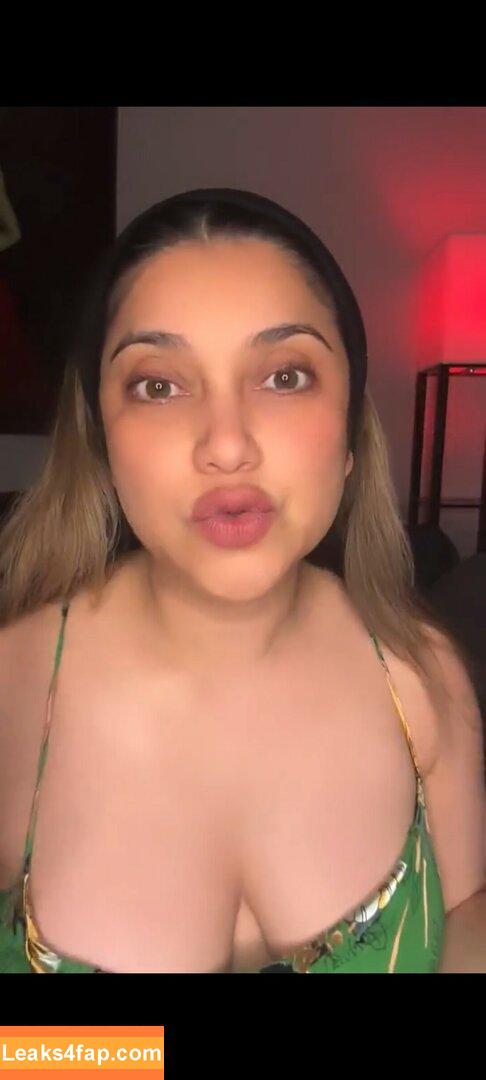 Sarah Azhari / sazarita leaked photo photo #0192