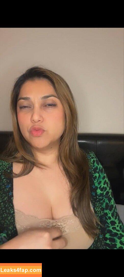 Sarah Azhari / sazarita leaked photo photo #0210