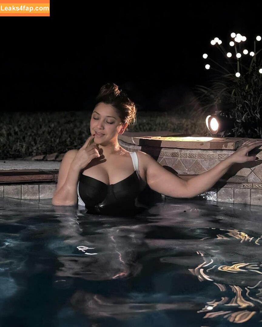 Sarah Azhari / sazarita leaked photo photo #0255