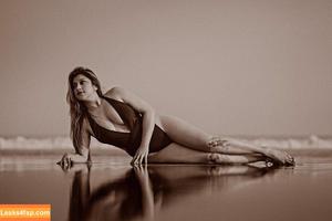 Sarah Azhari photo #0014