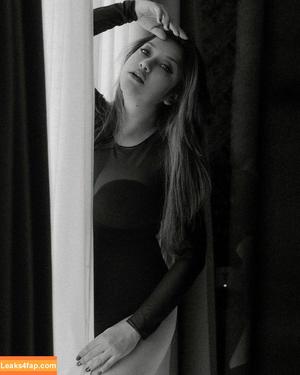 Sarah Azhari photo #0024