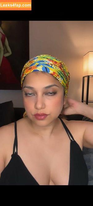 Sarah Azhari photo #0042