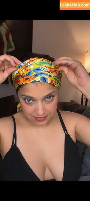Sarah Azhari photo #0046