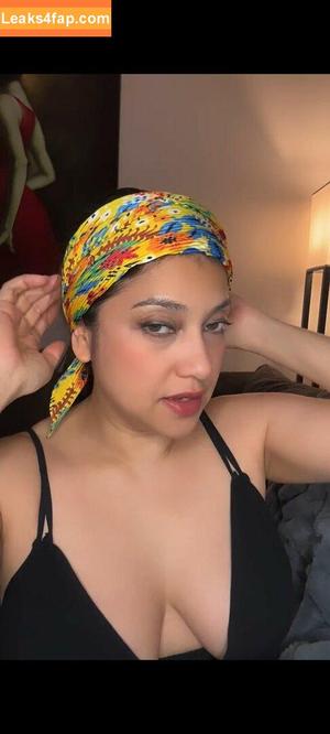 Sarah Azhari photo #0047