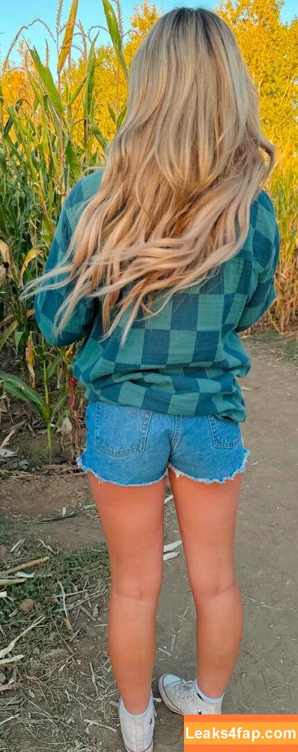 Sarah Lindstrom / sarah_lindstromm leaked photo photo #0004