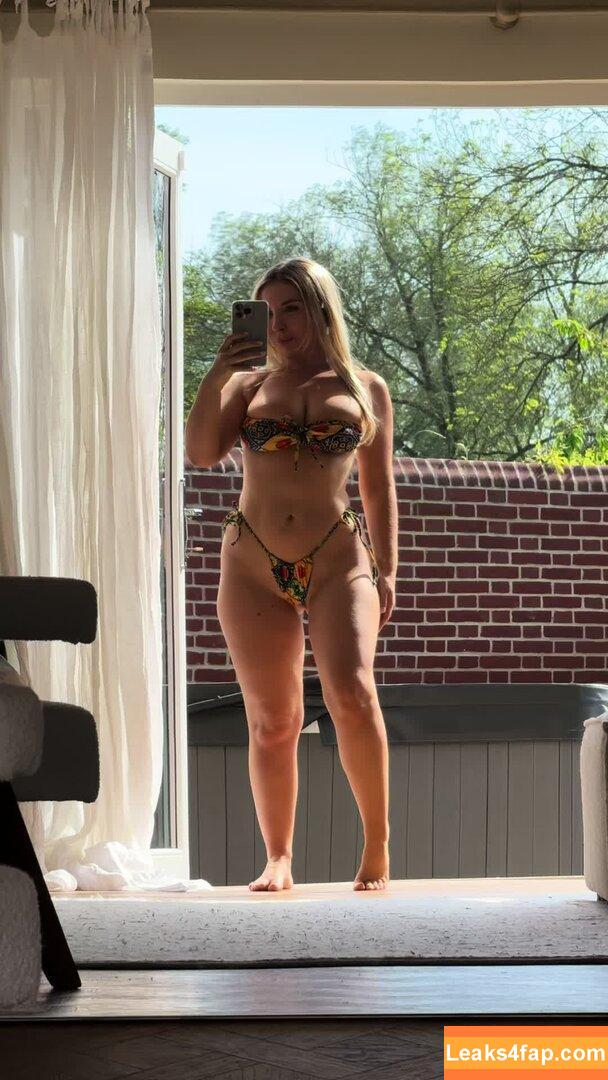 SarahGallons / https: / sarahgallonz leaked photo photo #0060