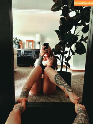 Sash Suicide photo #0002