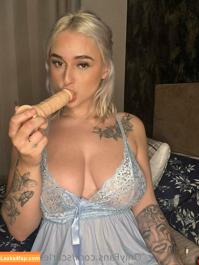 scarletxroseee / scarletxrose__x leaked photo photo #0001
