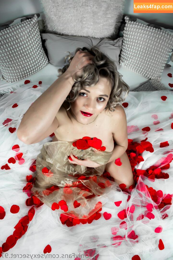 sexysecret.97 /  leaked photo photo #0007